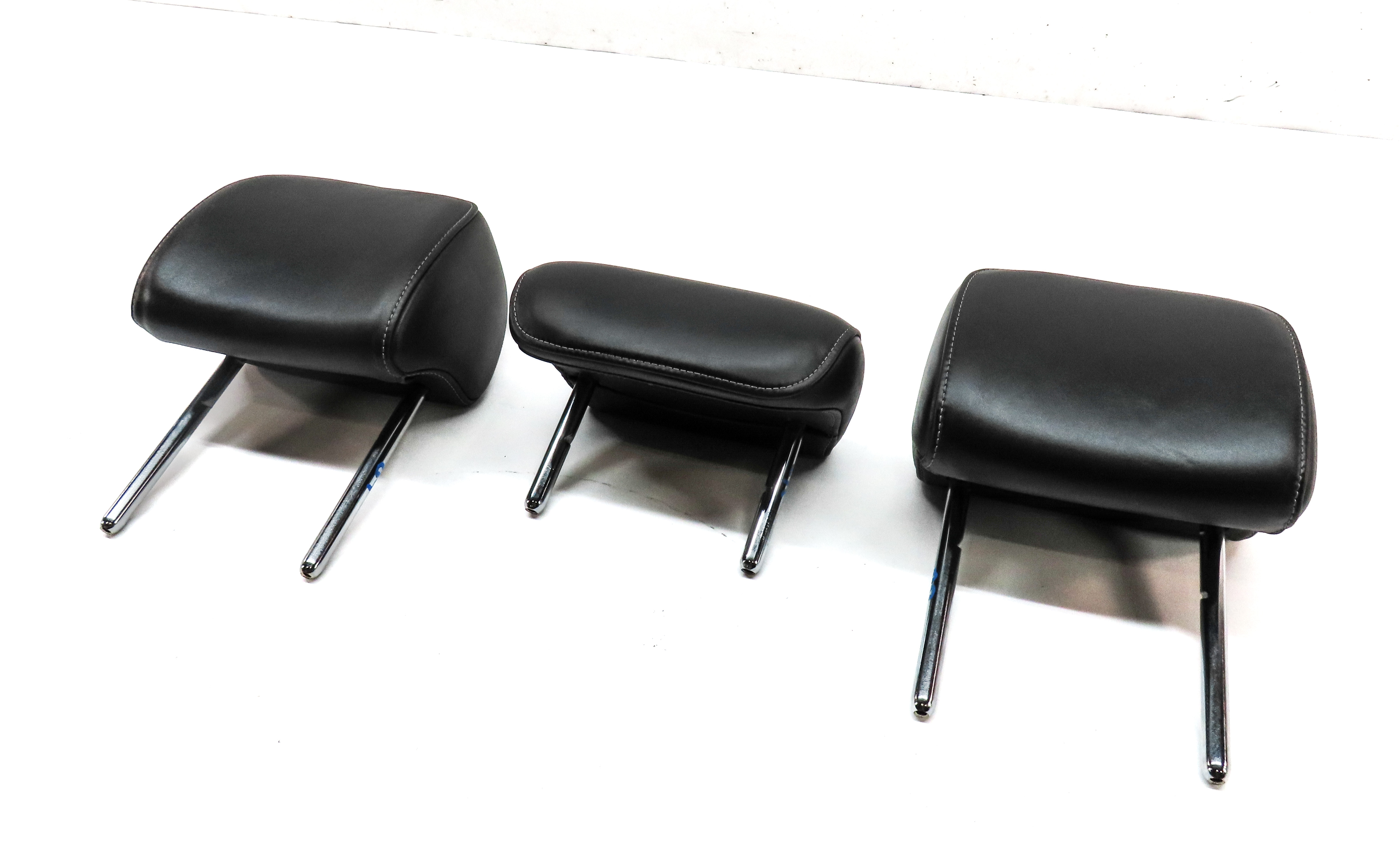 09-12 AUDI A4 S4 B8 8K 8T REAR LEFT CENTER RIGHT SEAT HEADREST SET/3 (BLACK) — exact item pictured